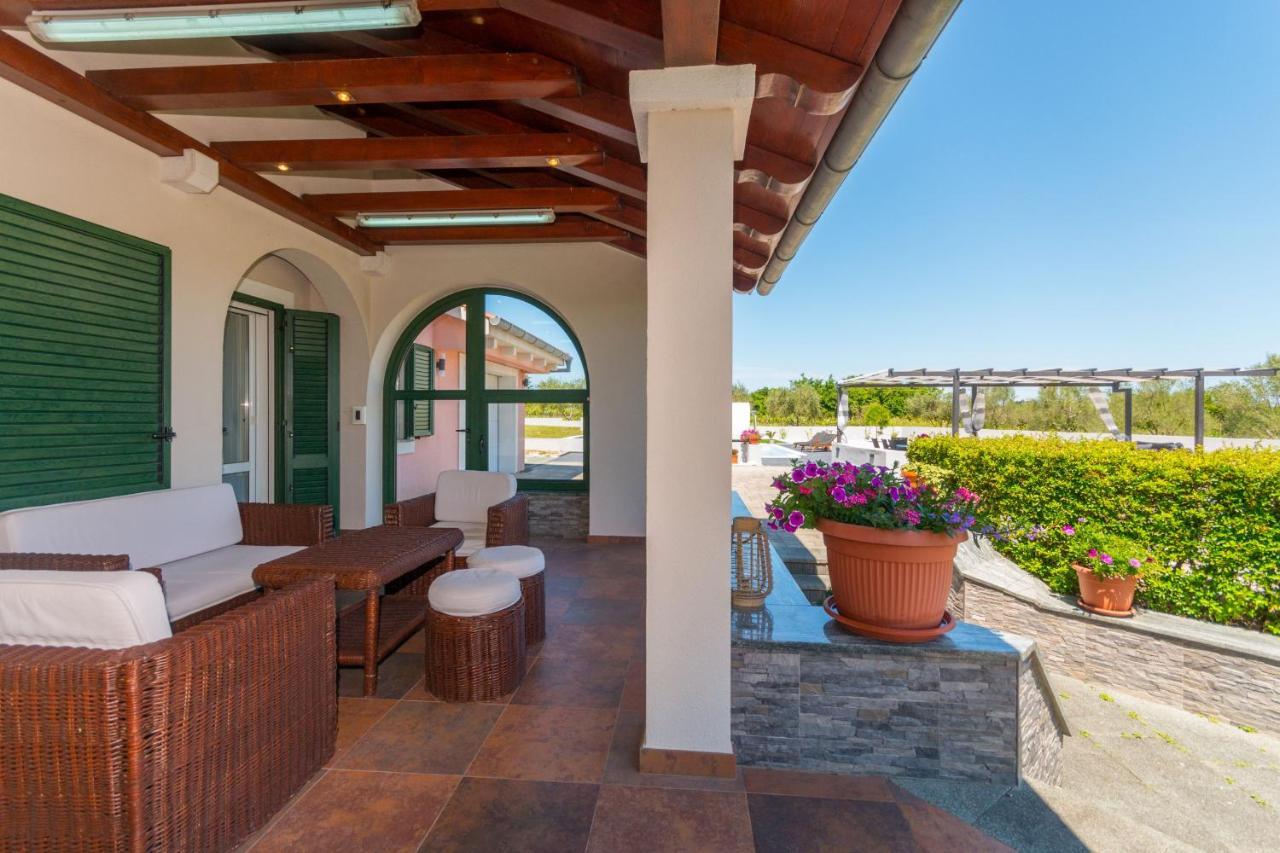 Villa Perini Dvori Donji Zemunik Экстерьер фото